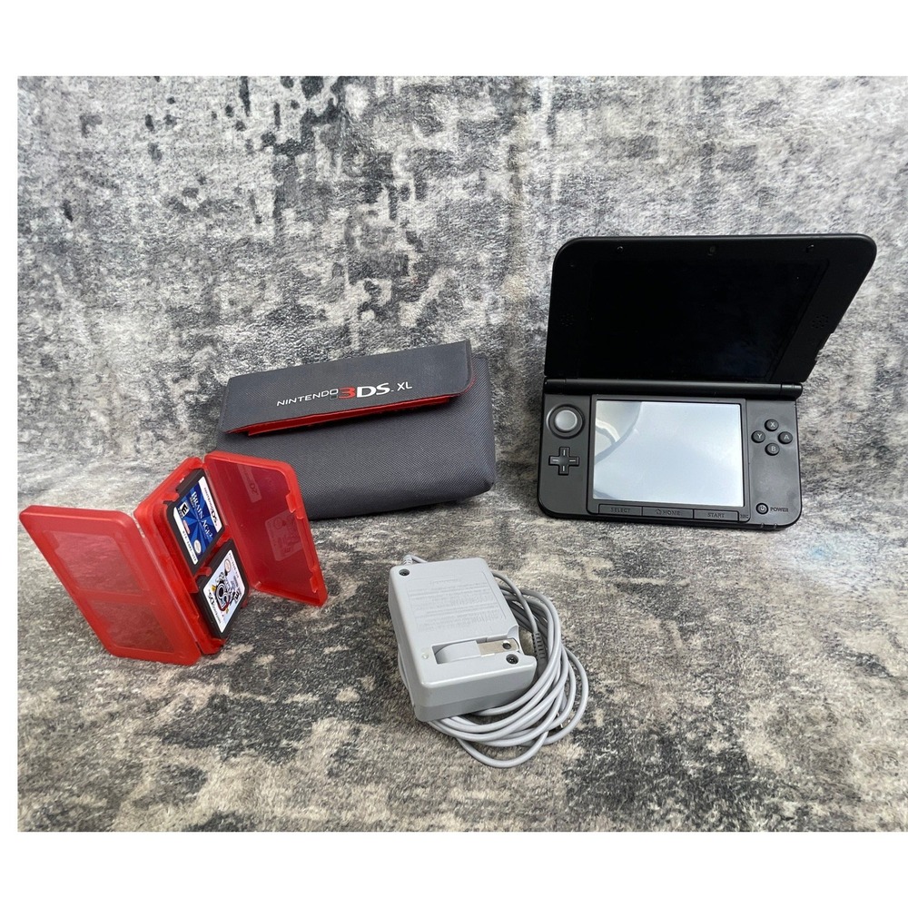 Nintendo 3DS XL Handheld Console System Black Bundle Games Charger Cases